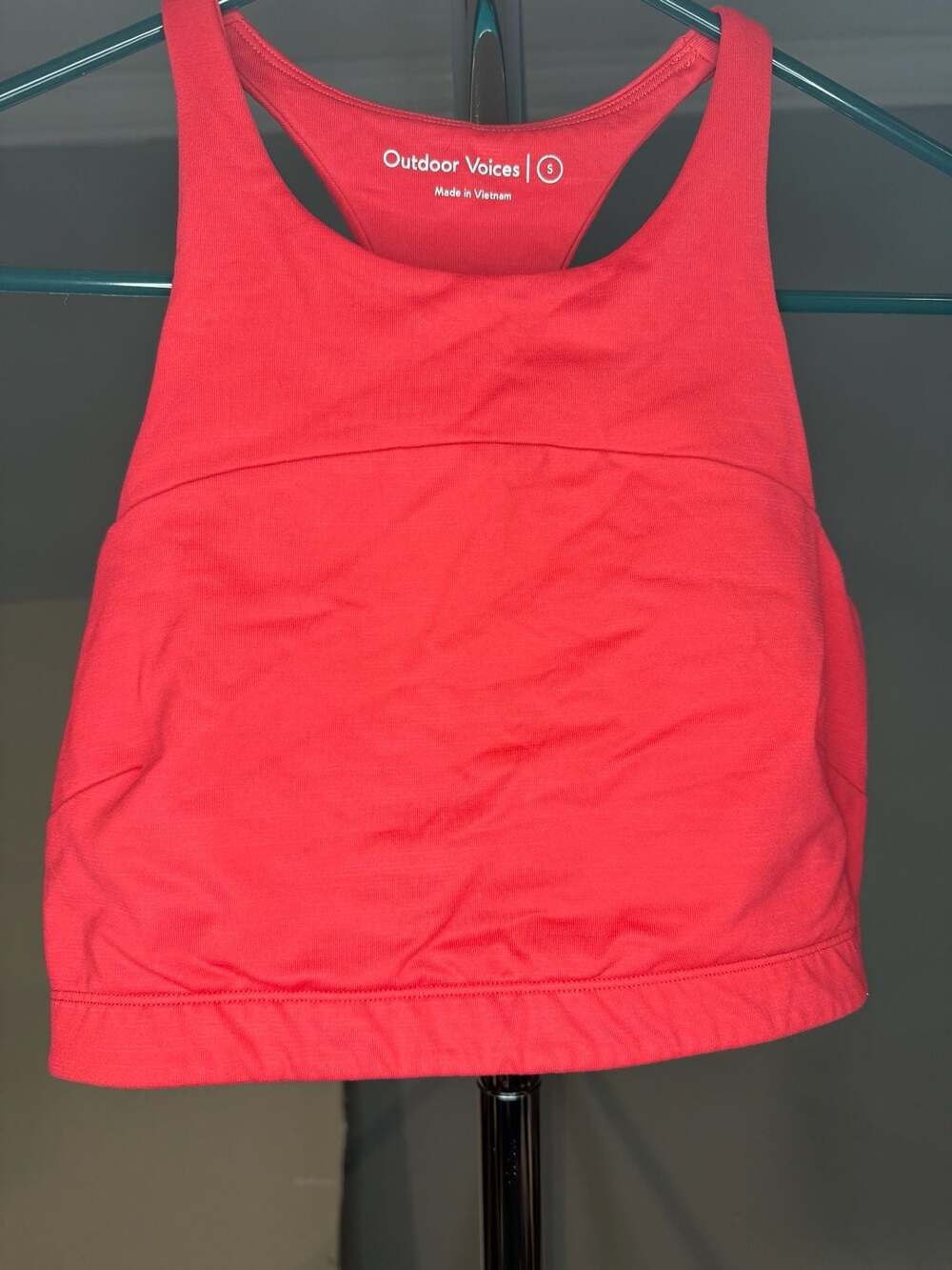Outdoor Voices TechSweat Move Free High Neck Sports Bra Scarlet Red Small